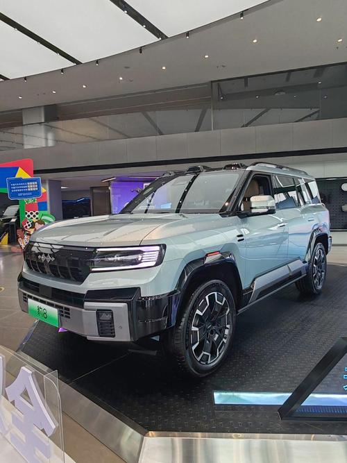 深圳258比亚迪方程豹硬派越野的爆款，英菲尼迪35周年与你共成长